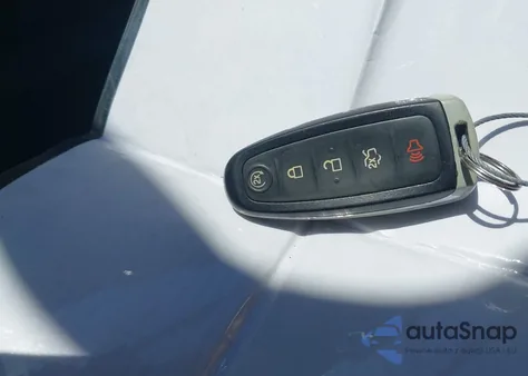 2015 Ford Focus Titanium z USA, uszkodzony, nr VIN 1FADP3N24FL386265